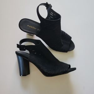 STEVE MADDEN BLACK SUEDE PERFORATED SLINGBACK OPEN TOE & BLOCK HEEL SANDALS